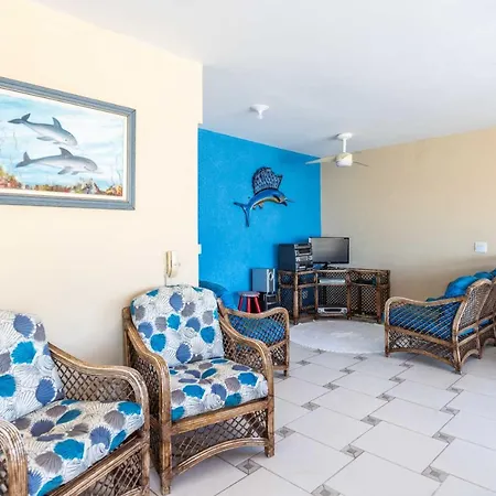 Cobertura em Enseada: 10 min da praia/Wi-Fi/TV-3